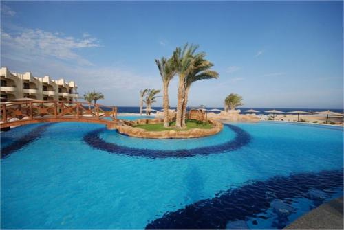 3 фото отеля Coral Hills Resort Marsa Alam 5* 