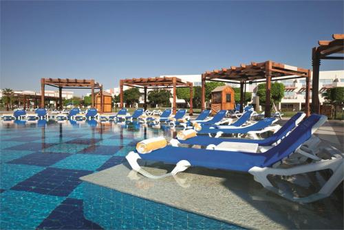 10 фото отеля Sunrise Grand Select Crystal Bay Resort 5* 