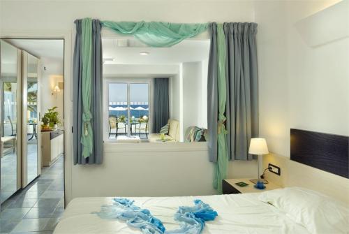 18 фото отеля Aldemar Paradise Village 5* 