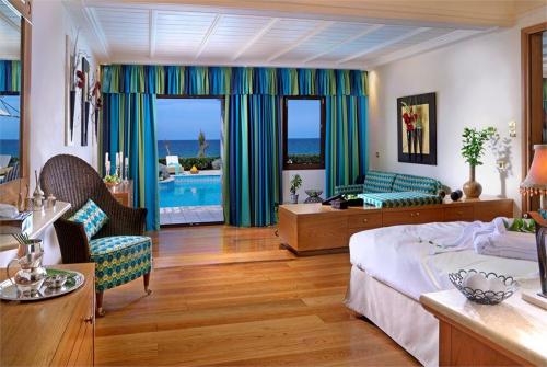 11 фото отеля Aldemar Royal Mare Suites 5* 