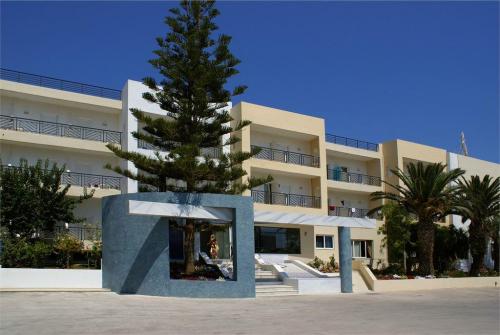 2 фото отеля Astir Beach 4* 