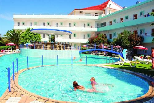 19 фото отеля Bayside Katsaras Hotel 4* 