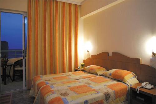 14 фото отеля Bio Suites Hotel 4* 