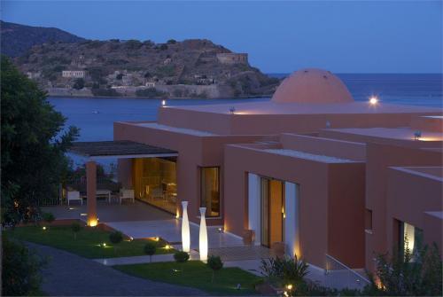 4 фото отеля Domes Of Elounda All Suites & Villas Beach Resort 5* 