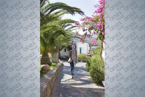 32 фото отеля Elounda Village 5* 