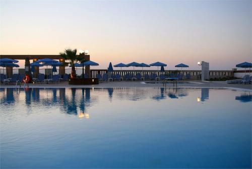 11 фото отеля Europa Beach 4* 