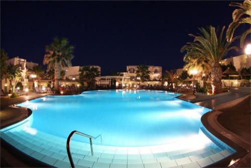 20 фото отеля Europa Beach 4* 