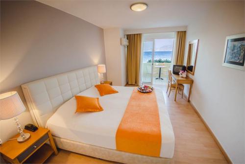 17 фото отеля Faedra Beach Agios Nikolaos 4* 