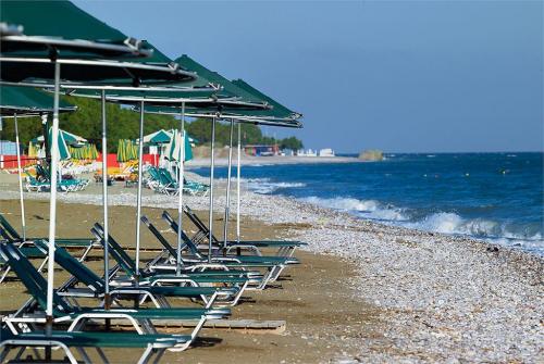 28 фото отеля Family World Aqua Beach Matoula Complex 4* 