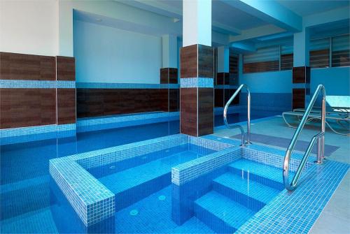 31 фото отеля Family World Aqua Beach Matoula Complex 4* 