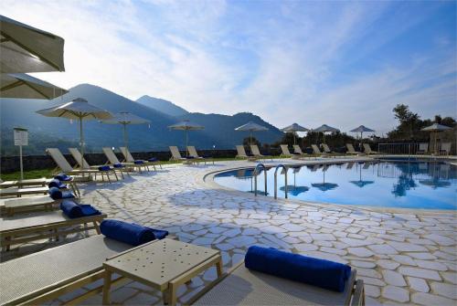 8 фото отеля Filion Suites Resort & Spa 5* 