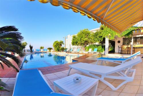 40 фото отеля Golden Beach Hersonissos 4* 