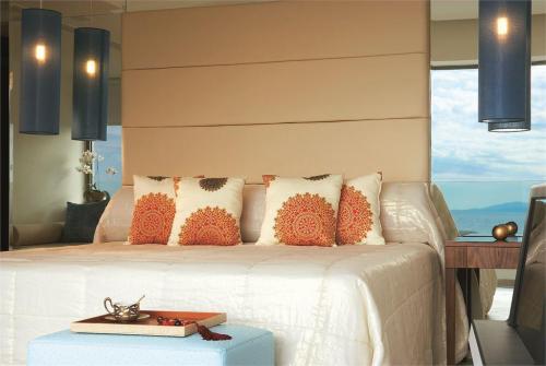 19 фото отеля Grecotel Amirandes Suites 5* 