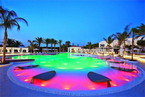 14 фото отеля Grecotel Caramel Boutique Resort 5* 