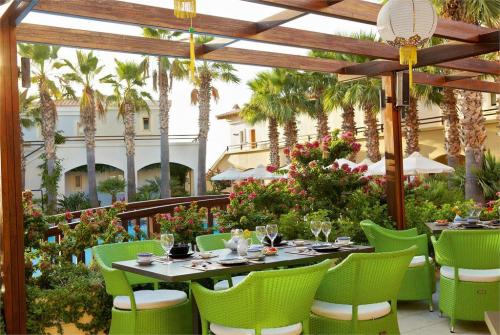 45 фото отеля Grecotel Marine Palace Suites 4* 