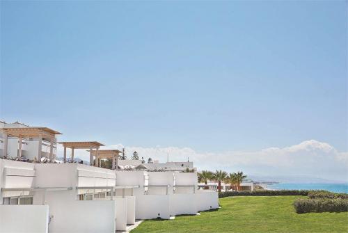 30 фото отеля Grecotel White Palace Luxury Resort 5* 