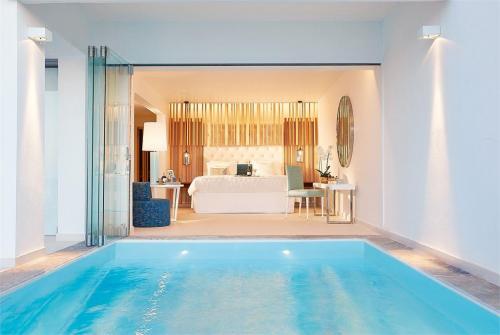 39 фото отеля Grecotel White Palace Luxury Resort 5* 