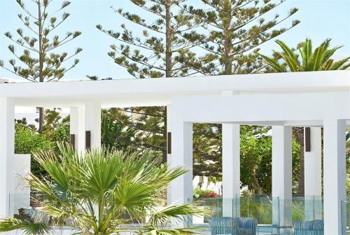 4 фото отеля Grecotel White Palace Luxury Resort 5* 