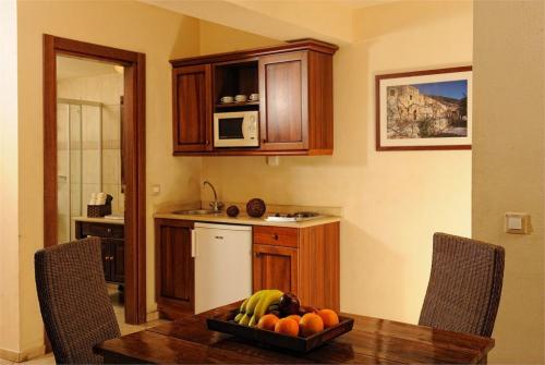 19 фото отеля Lefteris Hotel Apartments 2* 