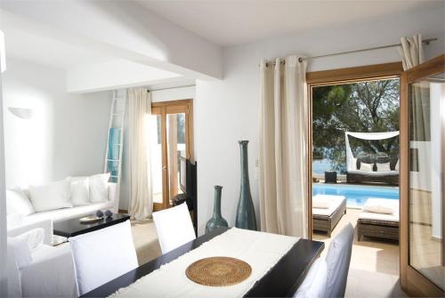 23 фото отеля Minos Beach Art Hotel 5* 