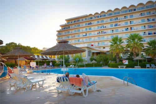 12 фото отеля Pegasos Beach 4* 