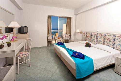 13 фото отеля Pegasos Beach 4* 