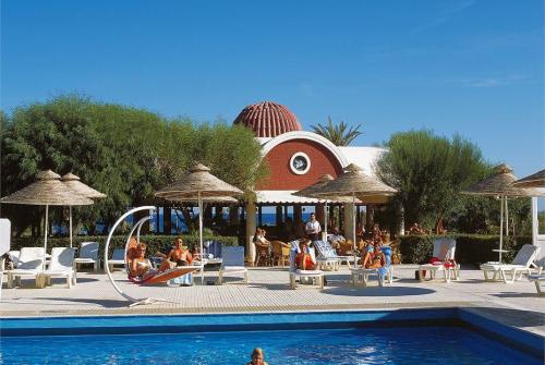 31 фото отеля Pegasos Beach 4* 