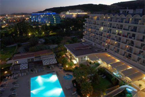 7 фото отеля Pegasos Beach 4* 