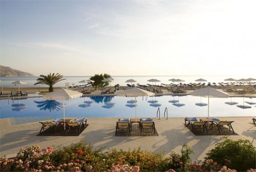 38 фото отеля Pilot Beach 5* 