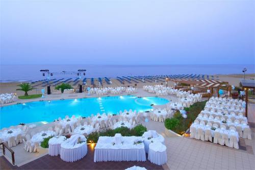 66 фото отеля Pilot Beach 5* 