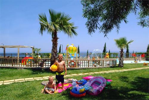 46 фото отеля Smartline The Village Resort & Waterpark 4* 