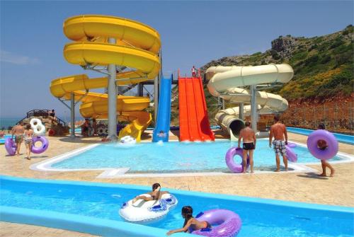 51 фото отеля Smartline The Village Resort & Waterpark 4* 