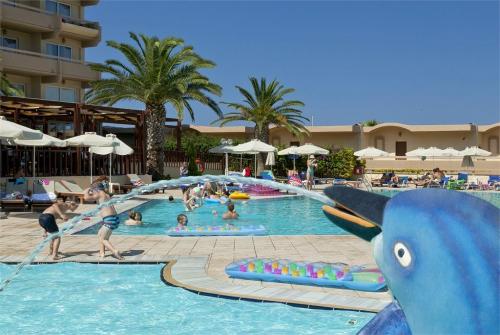 11 фото отеля Sun Beach Resort Complex 4* 