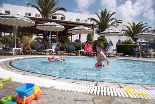 4 фото отеля Sun Palace Faliraki 4* 