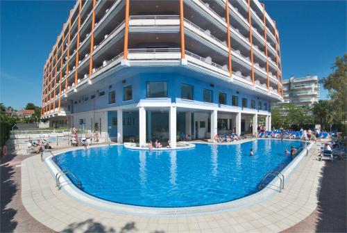 2 фото отеля Medplaya Piramide Salou 4* 