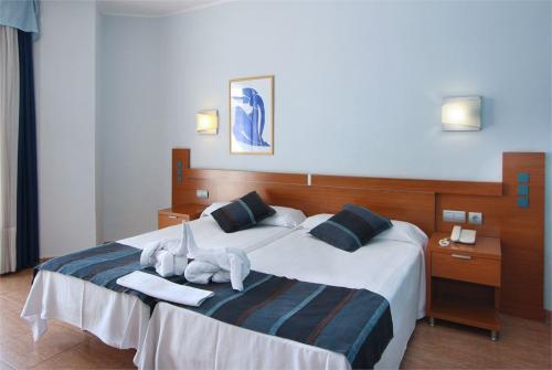 5 фото отеля Medplaya Piramide Salou 4* 