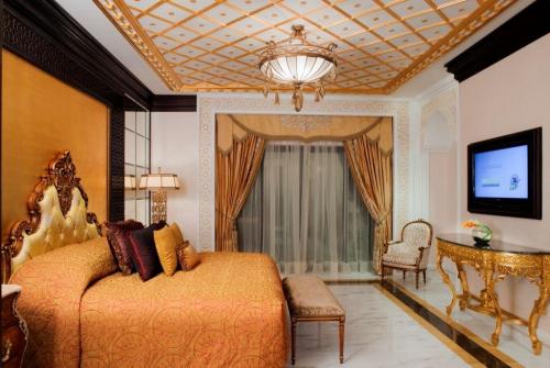 15 фото отеля Jumeirah Zabeel Saray The Palm 5* 