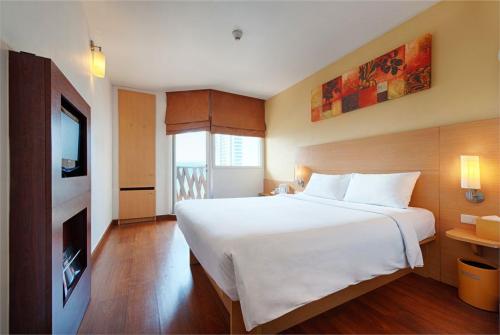 12 фото отеля Ibis Pattaya 3* 