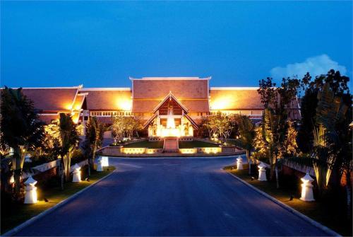 8 фото отеля Mission Hills Phuket Golf Resort & Spa 5* 