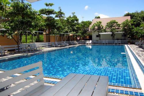 2 фото отеля Pk Resort & Villas Jomtien Beach 3* 