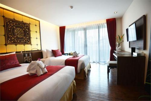 21 фото отеля The Beach Heights Resort 4* 