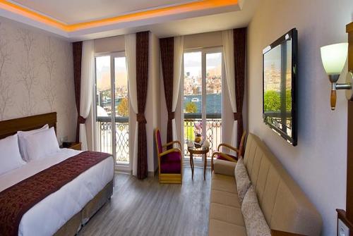 2 фото отеля Askoc Hotel Sirkeci 4* 