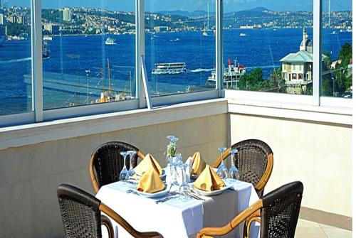 7 фото отеля Askoc Hotel Sirkeci 4* 