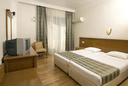 3 фото отеля Club Hotel Mirabell 4* 