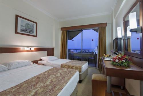 11 фото отеля Saphir Hotel 4* 