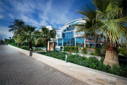 8 фото отеля Sealife Family Resort Hotel 5* 