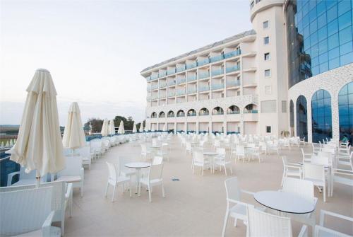 13 фото отеля Water Side Resort & Spa 5* 