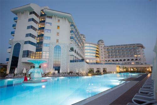 5 фото отеля Water Side Resort & Spa 5* 