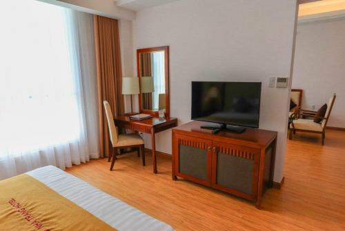 10 фото отеля Vdb Nha Trang Hotel 4* 